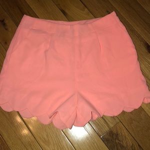 Scalloped high waisted shorts!